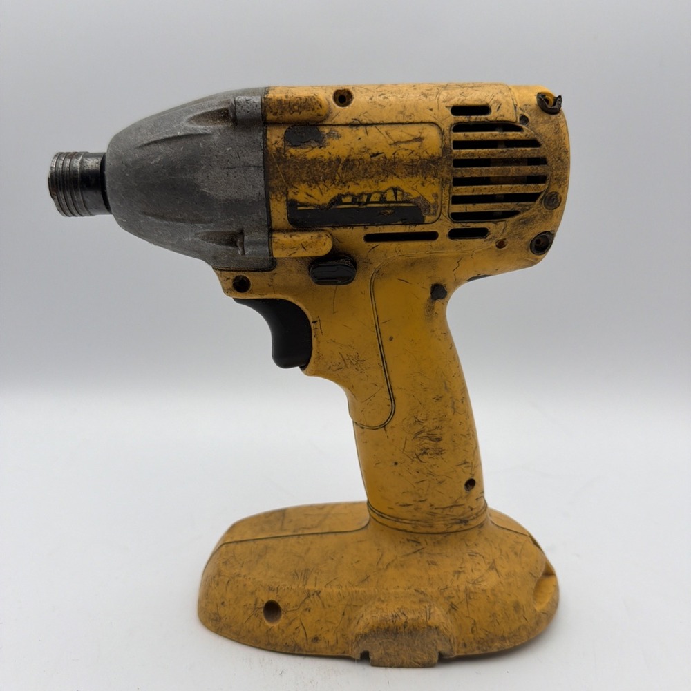 DeWalt DW056 18V 1/4" Hex Cordless Impact Driver Heavy Duty Tool Only Working